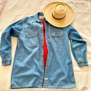 Vintage LEVIS Light Blue Denim Jacket , Mens L.  Industrial. Western, boho